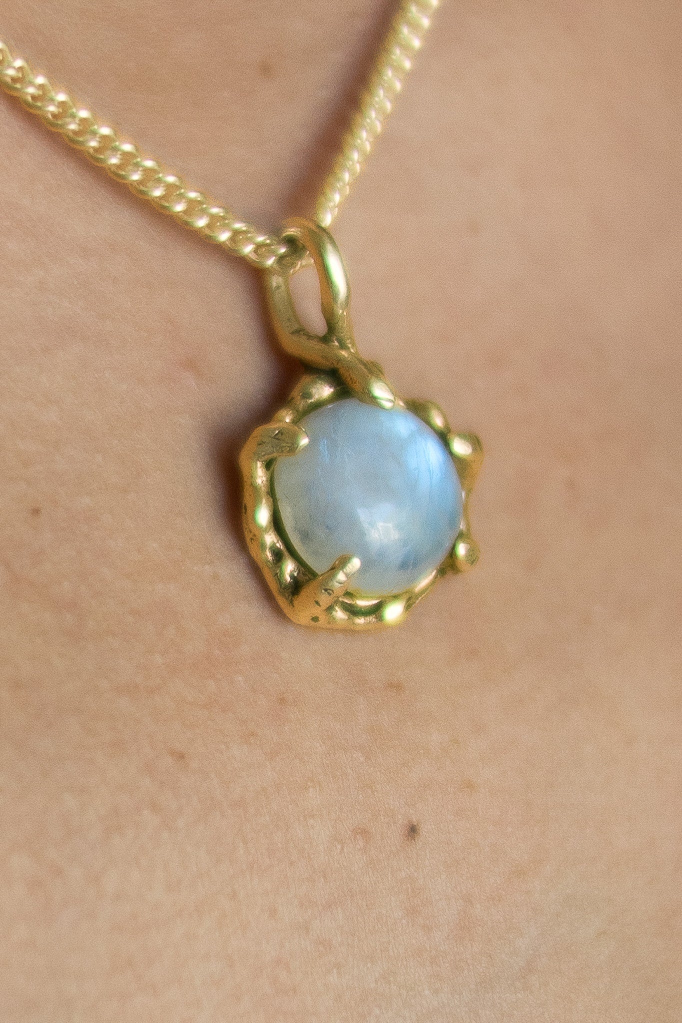 Aurora-Anhänger Gold